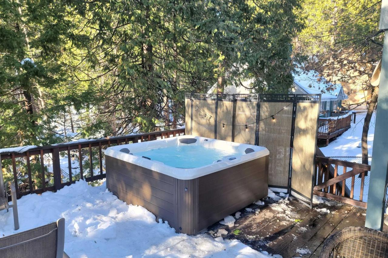 Casa vacanze Pet-friendly Modern Mountain With Deck, Hot Tub Twain Harte